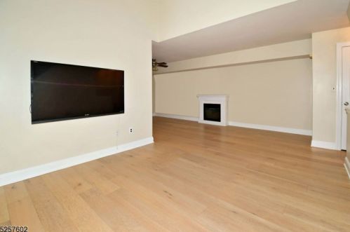 1206 Normandy Ct, Flemington NJ  08822-1853 exterior