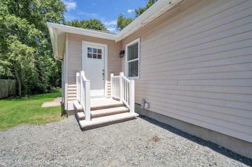 48 Tennent Rd, Morganville, NJ 07751-4153