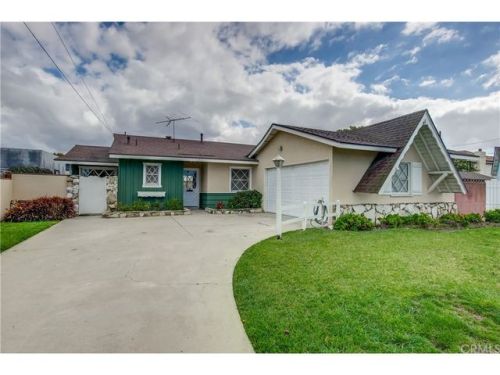 126 219th St, Long Beach, CA 90745-2920