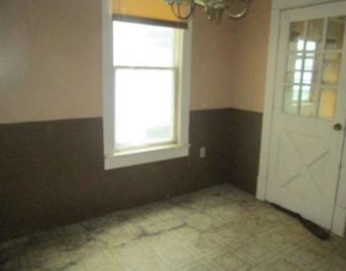 217 Laurel Ave, New Castle PA  16101-2370 exterior