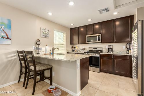 3929 79th Dr, Phoenix AZ  85043 exterior