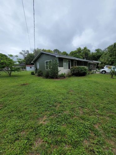 16341 Orange Ave, Umatilla, FL 32784-9233