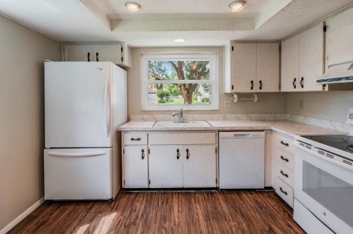 13116 Sheridan Dr, Port Richey FL  34667-2714 exterior