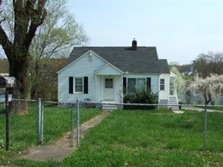 2426 Sevier Ave, Maryville, TN 37804-2746