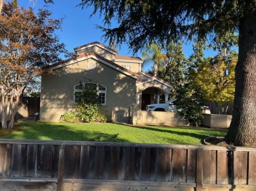 1260 Burrows Rd, Campbell, CA 95008-6302