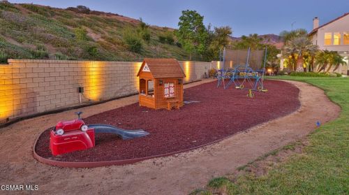 5391 Evening Sky Dr, Simi Valley CA  93063-5744 exterior