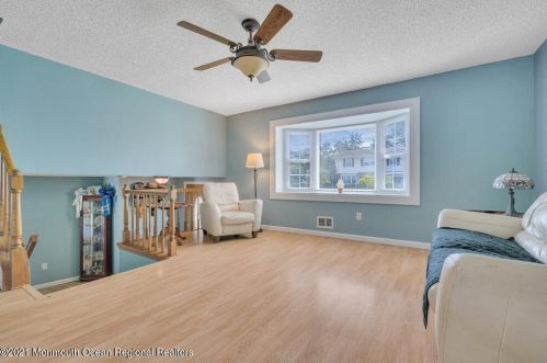 34 Wyoming Dr, Jackson Twp NJ  08527-1544 exterior
