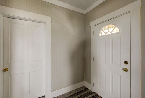 68 1st St, Clarksville, OH 45113-8752