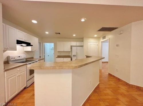 2811 51st St, Lehigh Acres FL  33971-4836 exterior