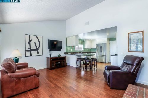 1030 Pine Meadow Ct, Pacheco CA  94553-4739 exterior