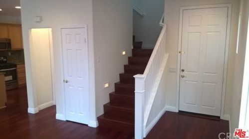 22925 Serra Dr, Long Beach, CA 90745-4958