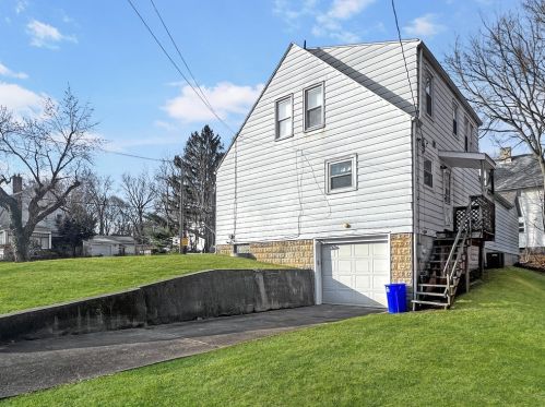 1402 Delaware Ave, New Castle, PA 16105-2672