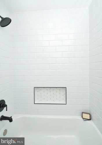 2608 Pioneer Ln, Falls Church VA  22043-3413 exterior