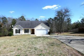 525 Northwoods Dr, Raeford, NC 28376-5864