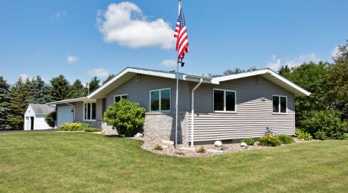 7210 County Road Jj, Manitowoc, WI 54220-9446