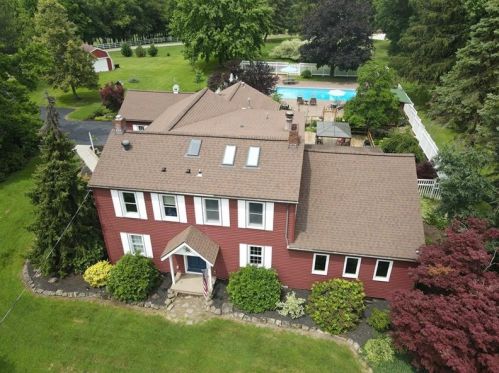 3770 37th Street Ext, Beaver Falls, PA 15010-1106