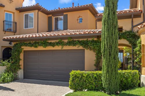 15 Lucania Dr, Newport Beach, CA 92657-1524