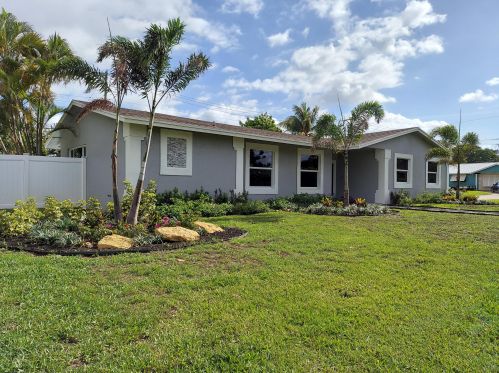 505 Sunset Rd, Boynton Beach, FL 33435-7928