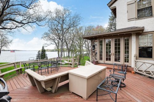 136 Dellwood Ave, Saint Paul, MN 55110-1503
