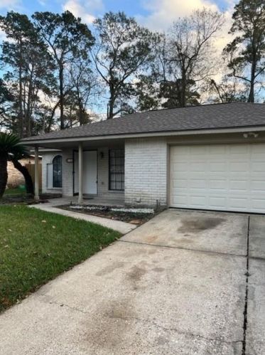 2762 Tinechester Dr, Humble, TX 77339-1032