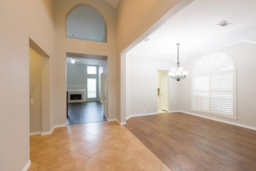 3337 Marcedonia Dr, Plano TX  75025-3690 exterior