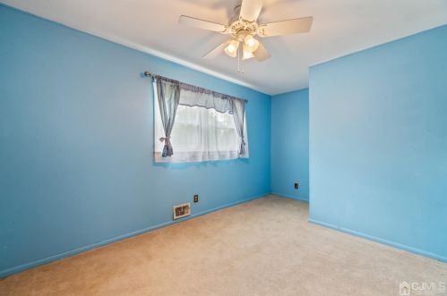 60 Schoolhouse Ln, East Brunswick NJ  08816-1251 exterior