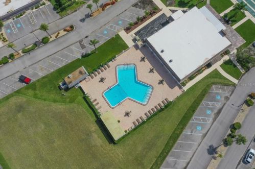 192 Boca Ciega Pt Blvd, Saint Petersburg FL  33708-2738 exterior