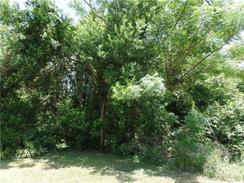 144 Angeles Rd, De Bary, FL 32713-3449
