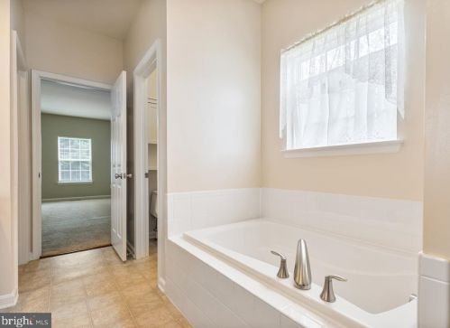 1305 Preserve Ln, Fredericksburg VA  22401-8417 exterior