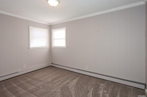 316 Herbert Pl, Bethpage NY  11714-4714 exterior