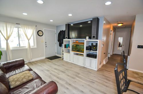 2108 Sherryl Ln, Waukesha, WI 53188-3168