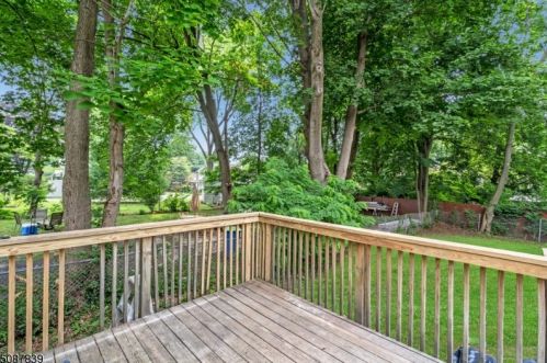 16 Dayton Cres, Bernardsville NJ  07924-2704 exterior