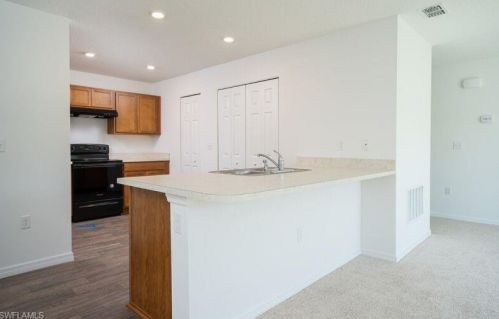 4102 27th St, Lehigh Acres, FL 33976-3815