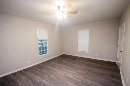 1106 Terrell Ave, Fort Worth, TX 76104-3750
