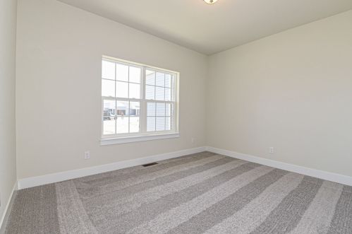 637 Annecy Park Cir, Waterford WI  53185-4262 exterior