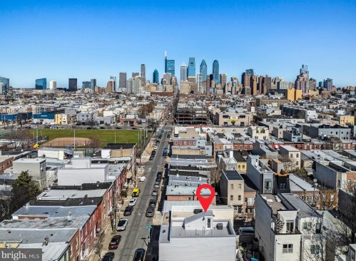 1155 18th St, Philadelphia PA  19146-3052 exterior