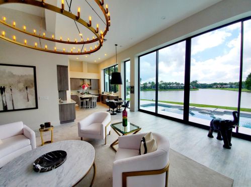 106 Locha Dr, Jupiter FL  33458-7731 exterior