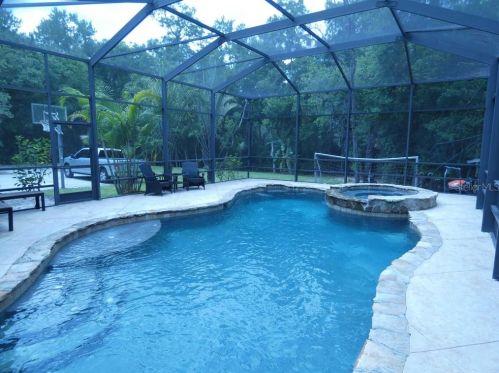1355 Lake Dr, Tarpon Springs, FL 34688-8143