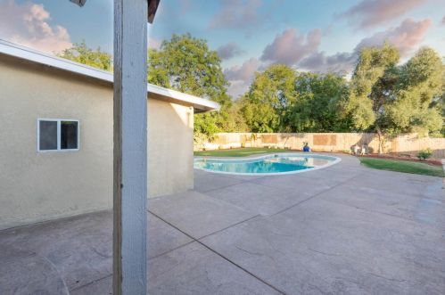 532 K St, Rio Linda CA  95673-3446 exterior