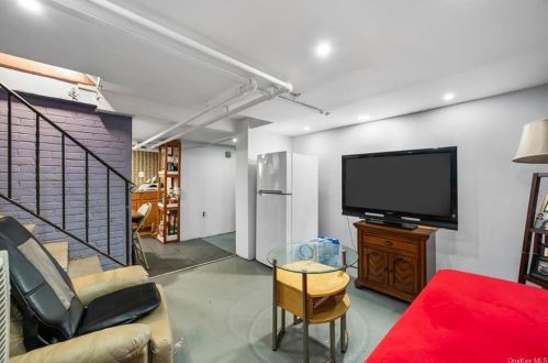 47 Washington Blvd, Mount Vernon NY  10550-4940 exterior