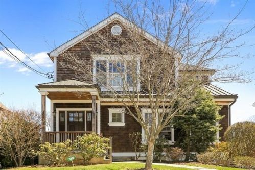 168 Bradley Rd, Scarsdale, NY 10583-6343