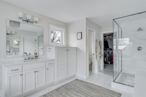 3917 Ewing Ave, Minneapolis MN 55410-1053 exterior