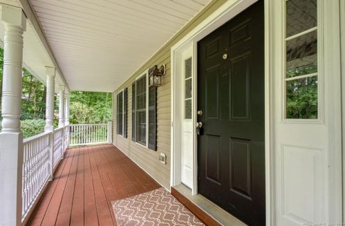 27 Bartman Rd, Higganum, CT 06441-4416