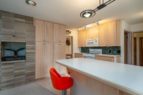 7850 5 Ave, Kenosha WI 53143-6101 exterior