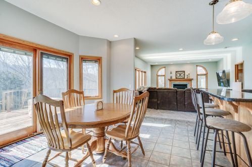 5230 Creekside Pl, La Crosse WI  54601-2296 exterior