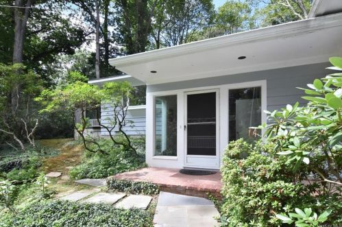 152 Hillair Cir, White Plains, NY 10605-4506
