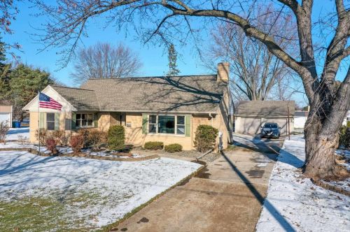 1480 Shawano Ave, Green Bay, WI 54303-3142