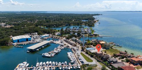 2575 Cayenne Ln, Shalimar FL  32579-4202 exterior