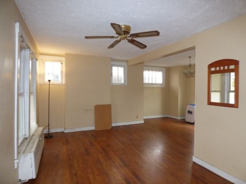 1305 Tyndall St, Pittsburgh, PA 15204-2340