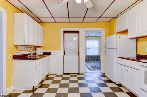 4 Jefferson St, Fredon NJ  07860-2028 exterior